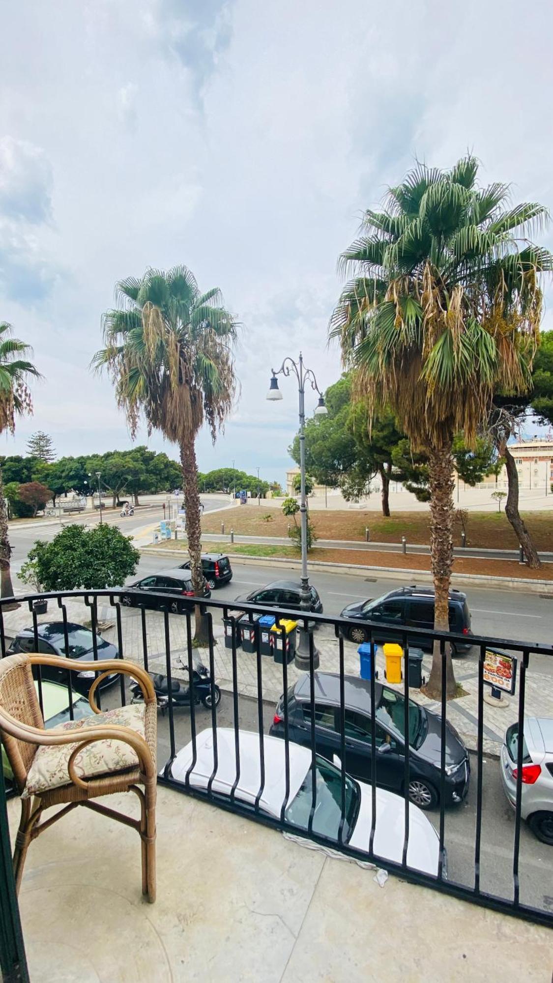 Il Balcone Sullo Stretto Bed and Breakfast Reggio di Calabria Buitenkant foto